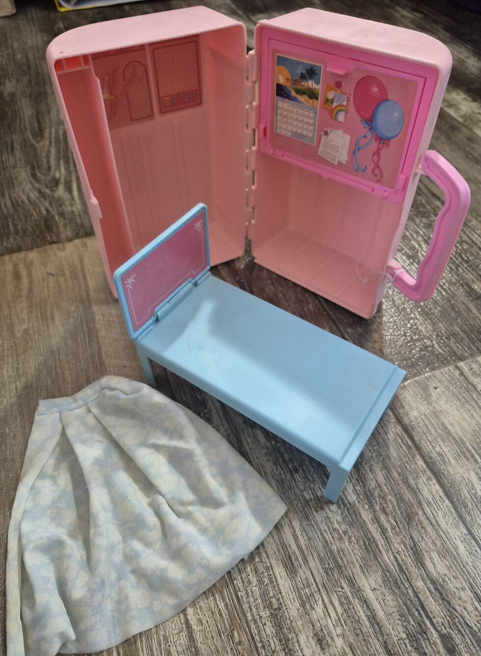 Vintage Mattel Barbie Loving Care Hospital Play Set Pink